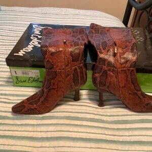 Ladies size 8 medium leather snake print Sam Edelman boots